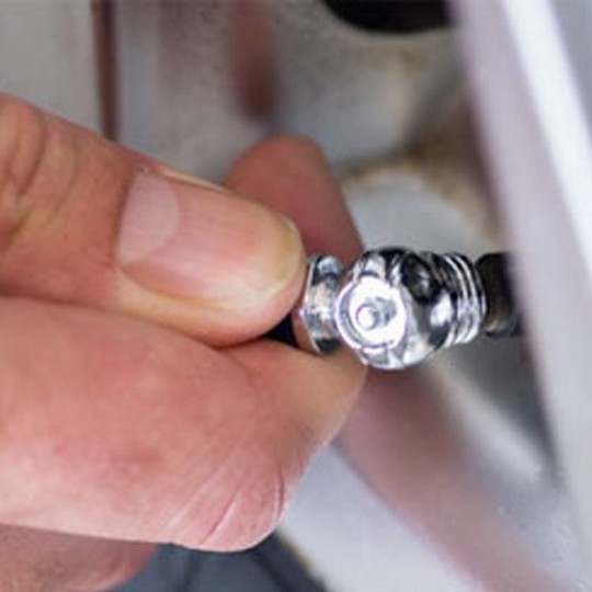 CORRECT TIRE PRESSURE
